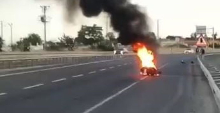 Tekirdağ’da seyir halindeki motosiklet alev alev yandı