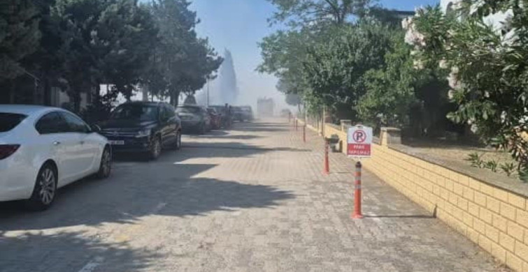 Tekirdağ'da tarla yangınına karşı biçerdöverlerle hasat mücadelesi