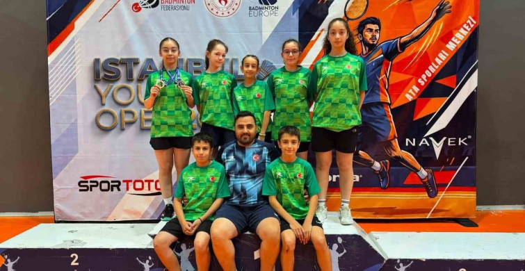 Tekirdağlı milli badmintoncu Feraye Özgan, uluslararası turnuvada madalya kazandı