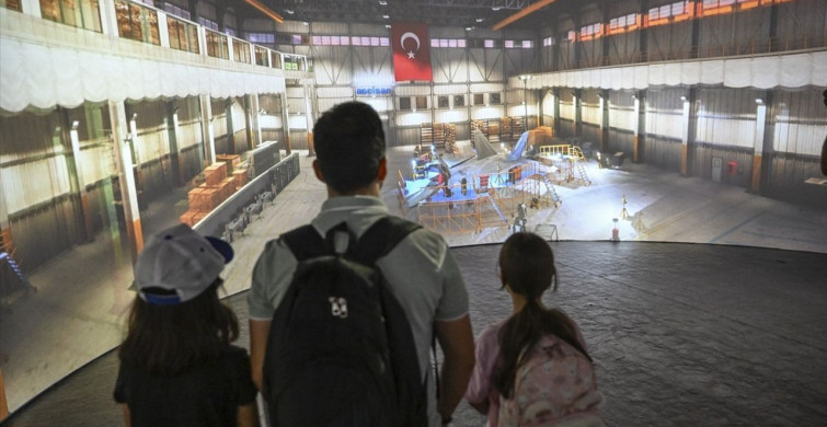 TEKNOFEST 2023'te Çelik Kubbe Deneyim Alanı Ziyaretçilerini Büyülüyor