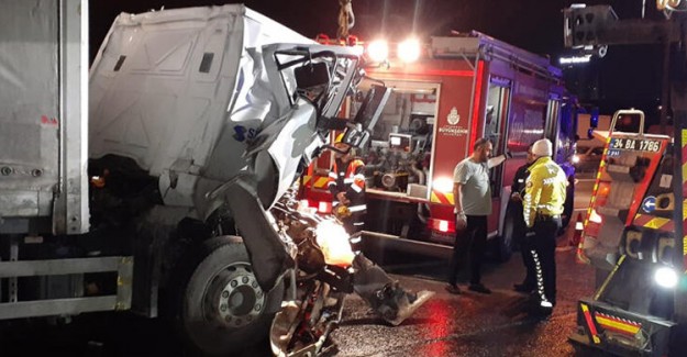 TEM'de Meydana Gelen Kaza Sonucu Uzun Trafik Kuyrukları Oluştu