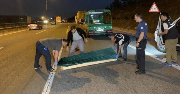 TEM'de TIR'ın Çarptığı Vatandaşın Bedeni Parçalara Ayrıldı