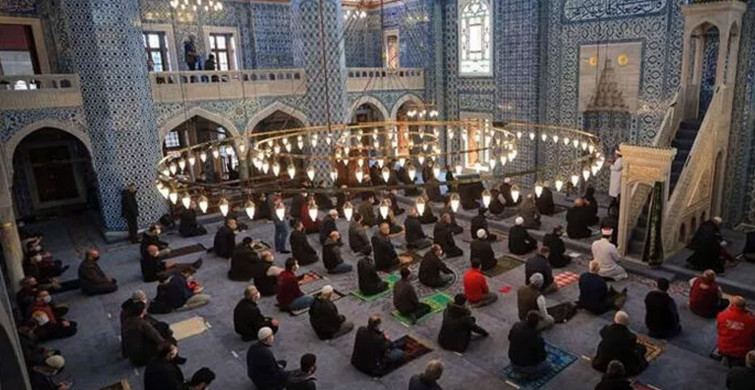 Teravih namazı nedir, nasıl kılınır? Teravih namazı kaç rekâttır?