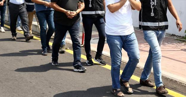İzmir'de FETÖ'nün Hücre Evlerine Operasyon!