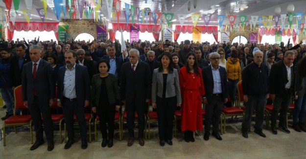 Teröristler İçin Saygı Duruşu Yapılan Aday Toplantısı İçin 16 Gözaltı Kararı Çıktı