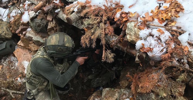 Teröristlere Ait Olduğu Saptanan 17 Sığınak ve Mühimmat İmha Edildi