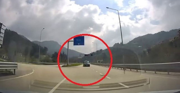 Ters Yönden Gelen Minibüs Kaza Eşiğine Geldi