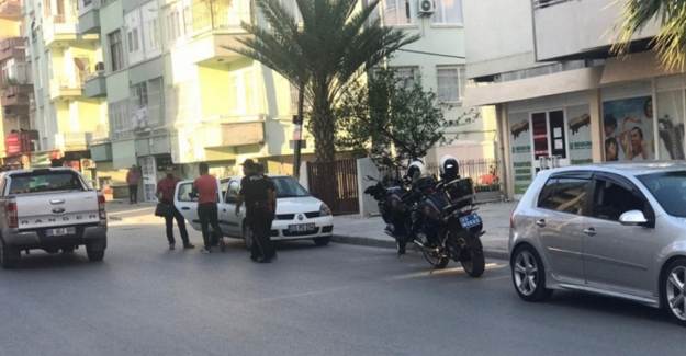 Tesadüfen Ordaydı! Seken Kurşunların Hedefi Oldu