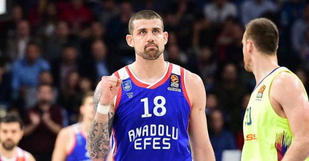 THY Avrupa Ligi 25. Hafta: Anadolu Efes 92-70 Barcelona Lassa (Maç Sonucu)