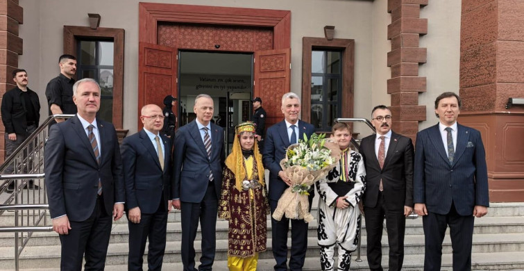 Ticaret Bakanı Ömer Bolat İnegöl'de Fuar Açılışı Gerçekleştirdi