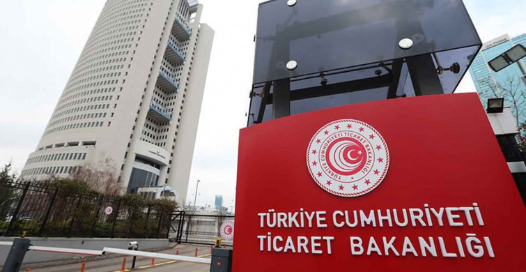 Ticaret Bakanlığı'ndan çöpe atılan sebzelere ilişkin açıklama geldi: Eski tarihli ve asılsız görüntülere itibar etmeyin!