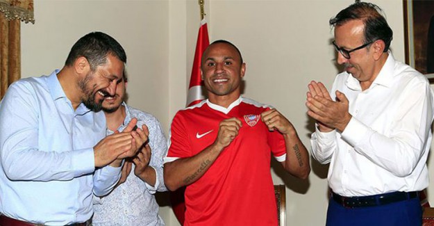 Tita’nın Ailesine Ülkesi Brezilya’da Şok!