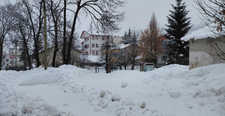 Tokat'ın İlçelerinde Yoğun Kar Yağışı