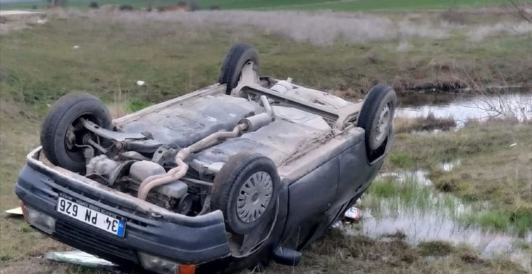 Tokat'ta Devrilen Otomobilde 3 Yaralı