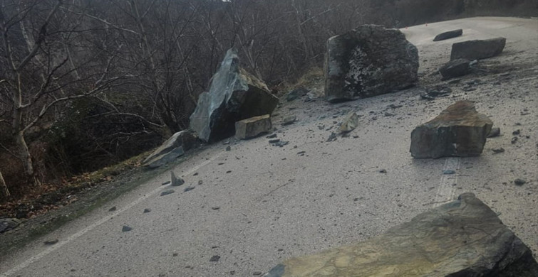 Tokat'ta Heyelan Nedeniyle Kapanan Yol Yeniden Ulaşıma Açıldı