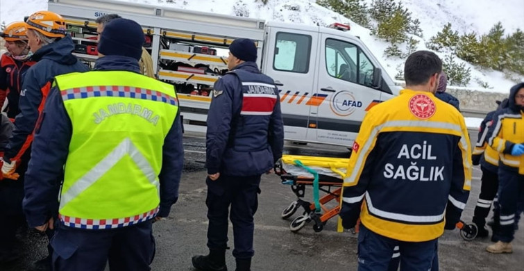 Tokat'ta Kamyon ve Kamyonet Çarpıştı: 1 Ölü, 1 Yaralı