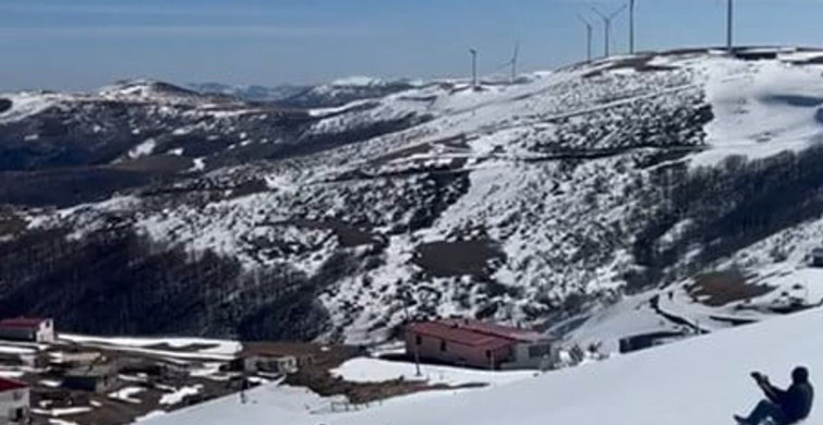 Tokat'ta Kar Duvarları Tünel Görüntüsü Oluşturdu