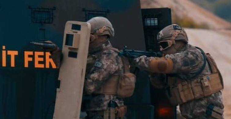 Tokat'ta Özel Harekât Polislerinin Nefes Kesen Tatbikatı