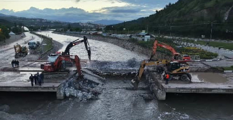 Tokat’ta Taşkın Riski Nedeniyle Çedaş Köprüsü Yıkıldı