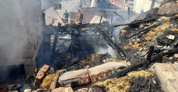 Tokat'ta Yangın Faciası: Ev ve Samanlık Yok Oldu