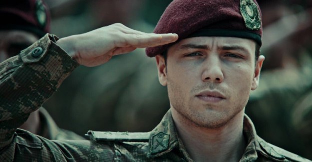 Tolga Sarıtaş Marka Yüzü Oldu!