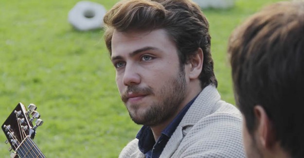Tolga Sarıtaş Sevgilisi