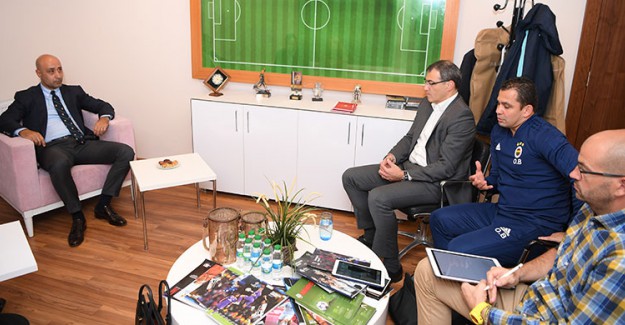 Tolunay Kafkas, Comolli ve Fenerbahçe Yetkilileriyle Bir Araya Geldi!