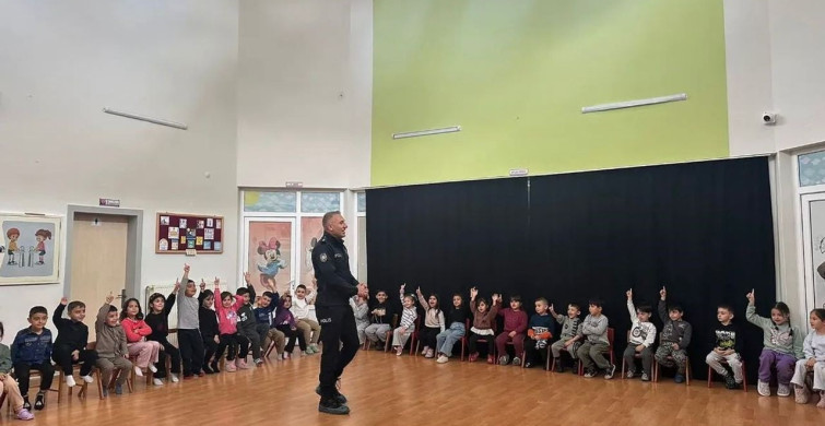Tomarza'da Minik Öğrencilere Trafik Eğitimi