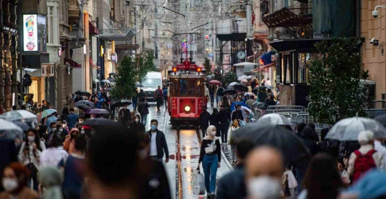 Toplu taşımada maske yasağı devam ediyor mu? Otobüs ve AVM gibi toplu yerlerde maske yasağında son durum ne?