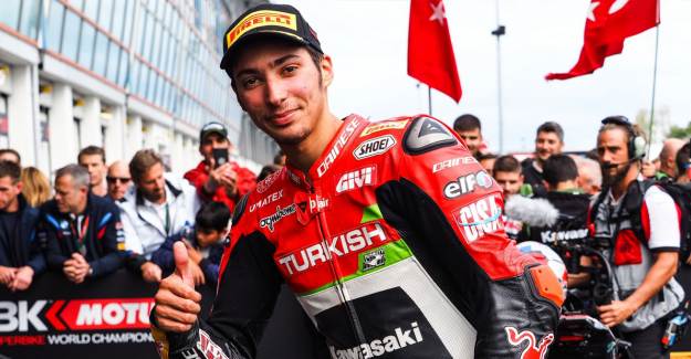 Toprak Razgatlıoğlu'na Portekiz'de Superpole Yarışından Birincilik