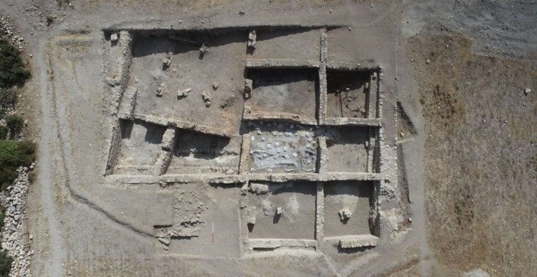 Topraktepe Antik Kenti'nde Ekmek Buluntuları Keşfedildi