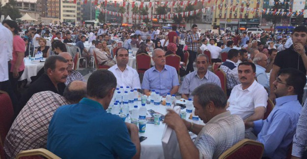 Toroslar Belediyesi'nden Halil İbrahim Sofrası
