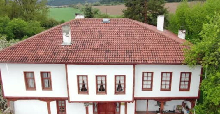 Torununa yaptığı ahşap oyuncak büyüklerin gözdesi oldu