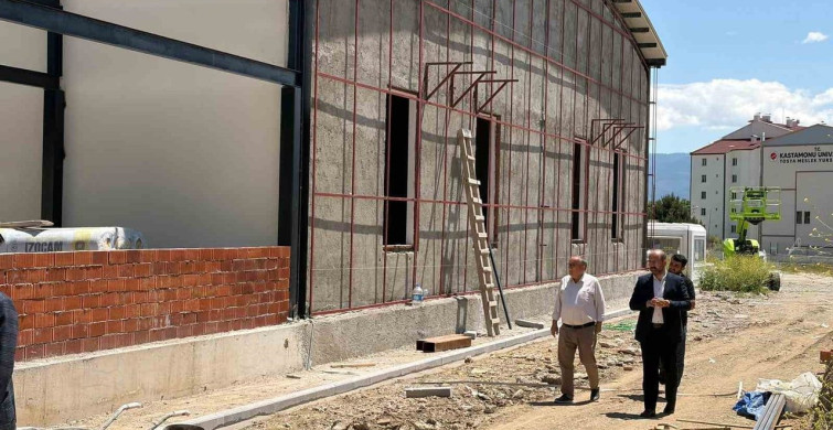 Tosya’nın Yeni Düğün Salonu Hızla Yükseliyor