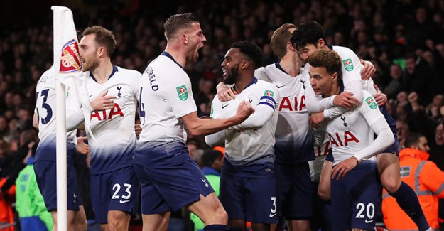Tottenham, Emirates’te Arsenal’i Kupanın Dışına İtti!