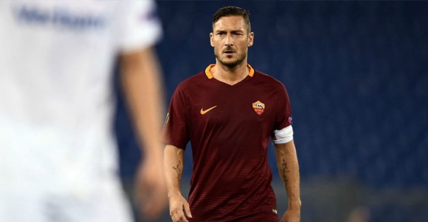 Totti Jübilesinde İstediğini Yapamadı