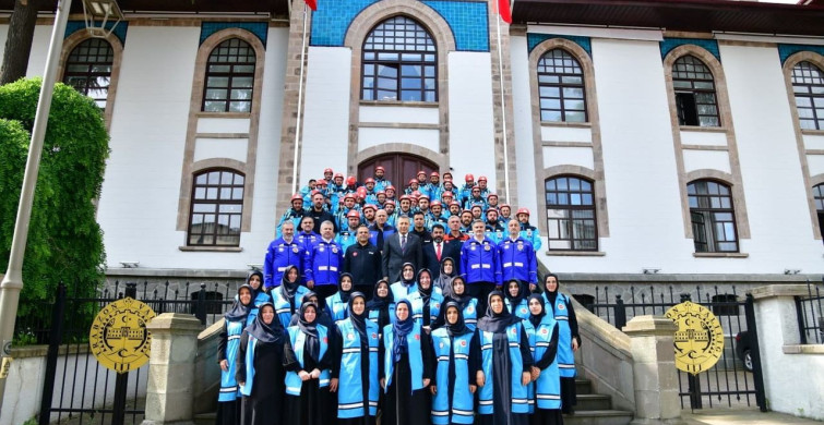 Trabzon'da 50 imam-hatip ve 20 Kur'an-ı Kerim kursu öğreticisi AFAD gönüllüsü oldu