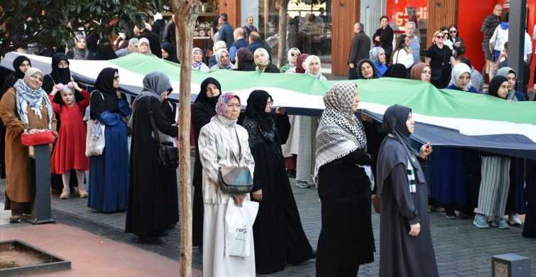 Trabzon'da Filistin'e Destek Yürüyüşü Düzenlendi