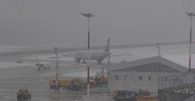 Trabzon'da Hava Ulaşımı Yapılamıyor