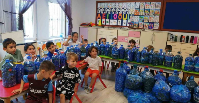 Trabzon'da kapaklar çoğalsın engeller azalsın projesi'ne miniklerden destek