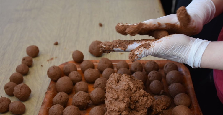 Trabzonlu Öğrenciler Doğayı Yeniden Yeşertiyor