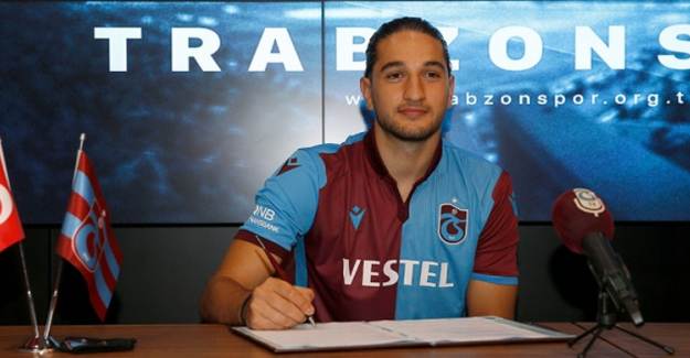 Trabzonspor Genç Futbolcuyu KAP’a Bildirdi!