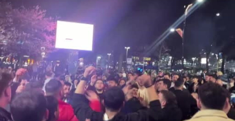 Trabzonspor Taraftarından Gala Kutlaması