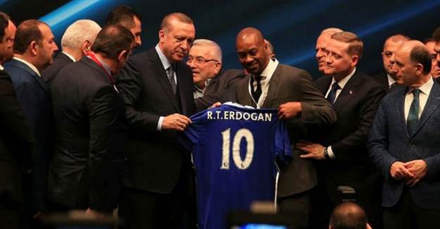 Trabzonspor Teknik Sorumlusu Eddie Newton'dan İslamiyet Sözleri