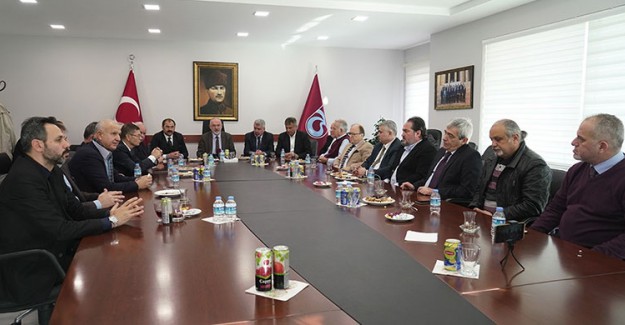 Trabzonspor’da Yeni Yönetim Mazbatasını Aldı!