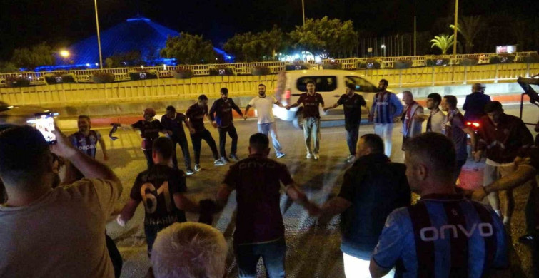 Trabzonspor'un Türkiye Kupası Zaferi Antalya'da Kutlandı
