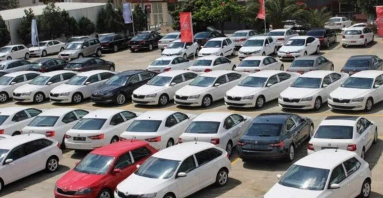 Trafik sigortasında ikinci zam Temmuz'da mı? Trafik sigortasında beklenen gün geldi! Yüzde 25 oranında artış yapılan trafik sigortalarında ödemeler belli oldu