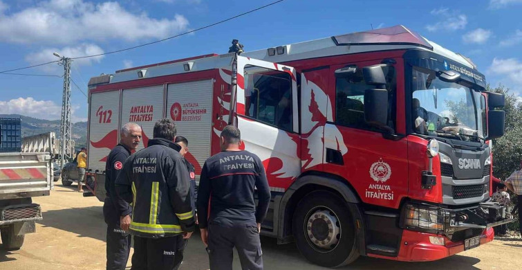 Traktör Devrildi: Alanya'da Bir Kişi Hayatını Kaybetti