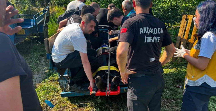 Traktör Devrildi: Sürücü Yaralandı