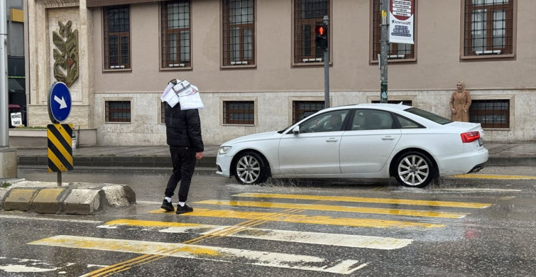 Trakya'da Sağanak Yağış Hayatı Olumsuz Etkiliyor